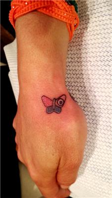 nazar-boncugu-kelebek-dovmesi---blue-bead-amulet-butterfly-tattoo