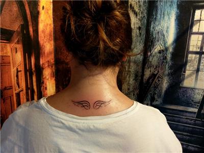 enseye-zarif-kanat-dovmeleri---wings-tattoo