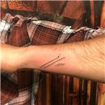sulaf-fawakherji-imzasi-dovme---sulaf-fawakherji-signature-tattoo