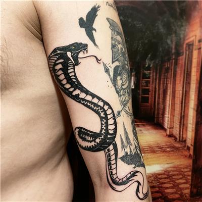 kobra-yilani-dovmesi---cobra-snake-tattoo