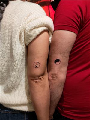 yin-yang-cift-dovmesi---yin-yang-couple-tattoo