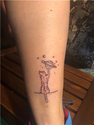 saturn-ve-kedi-dovmesi---saturn-and-cat-tattoo