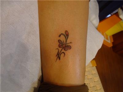 kelebek-ve-cicek-dovmeleri---butterfly-and-flower-tattoos