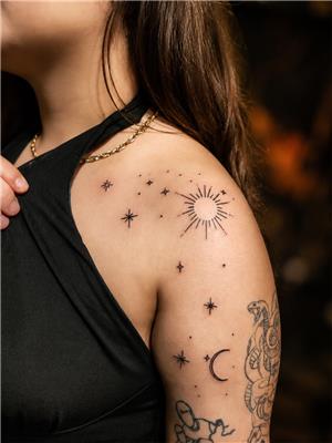 omuza-gunes-ay-yildizlar-dovmesi---sun-moon-stars-tattoo