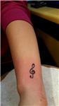 minik-sol-anahtari-dovmesi---minimal-g-key-tattoo