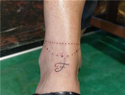 f-harfi-ve-halhal-dovmesi---f-letter-and-anklet-tattoo