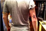 lego-dovmesi-patent-cizimi---walking-lego-patent-tattoo