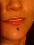 ceneye-yildiz-dovmesi----chin-star-tattoo