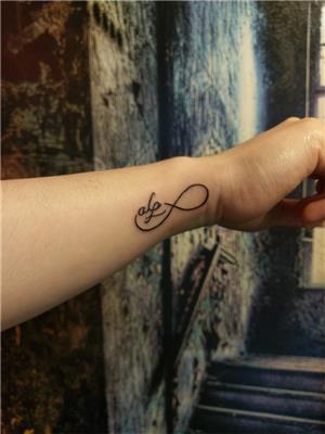 sonsuzluk-ve-isim-dovmesi---infinity-and-name-tattoo