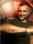 basket-topu-ve-kalp-ritmi-basketbol-dovmesi---basketball-heart-beat-tattoo