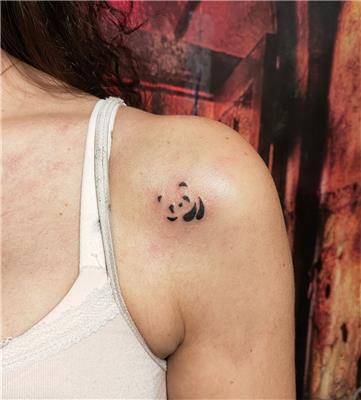 minimal-panda-dovmesi---minimal-panda-tattoo