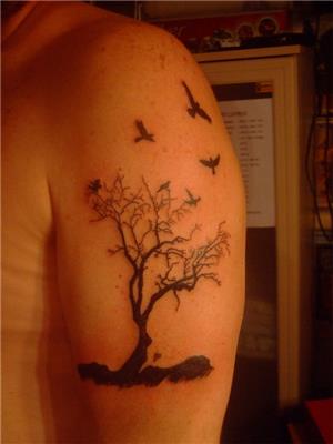 agac-ve-kuslar-dovmesi---tree-and-birds-tattoo