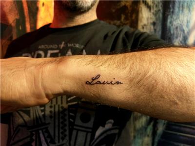 lavin-isim-dovmesi---name-tattoos