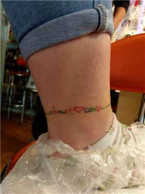 ayak-bilegi-isim-dovmesi-kapatma---ankle-name-cover-up-tattoo