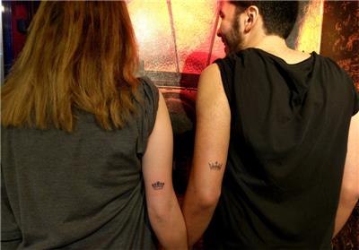 ciftlere-ozel-tac-dovmeleri---couple-crown-tattoos