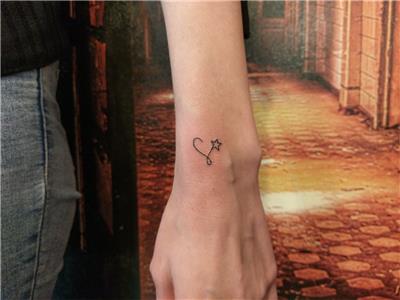 bilege-kalp-ve-yildiz-dovmesi---heart-and-star-tattoo