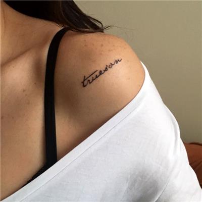 trueson-isim-dovmesi---name-tattoo