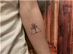 ucgen-icinde-agac-dovmesi---tree-in-triangle-tattoo