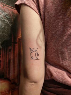 minimal-cizgisel-baykus-dovmesi---minimal-line-work-owl-tattoo