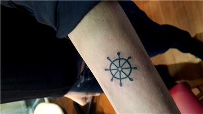 dumen-dovmesi---rudder-tattoo