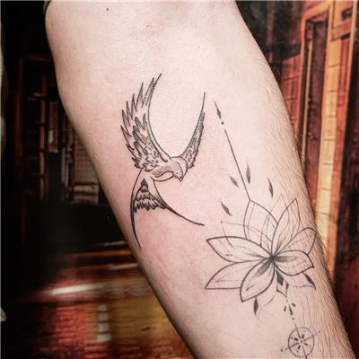 kirlangic-kusu-dovmesi---swallow-bird-tattoo