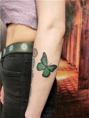 yesil-kelebek-dovmesi---green-butterfly-tattoo