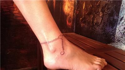 hal-hal-dovmesi---anklet-tattoo