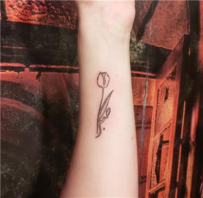lale-ve-arapca-sabir-dovmesi---tulip-and-arabic-patience-tattoo