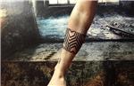geometrik-kol-bandi-dovmesi---geometric-hexagon-pattern-arm-band-tattoo