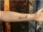 sol-anahtari-kalp-ritmi-ve-kuslar-dovmesi---g-key-heart-beat-and-birds-tattoo