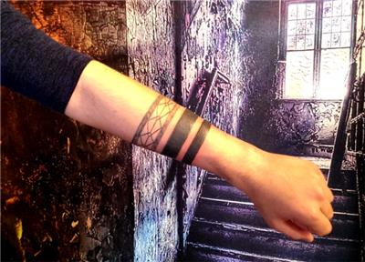 serit-bant-kol-dovmeleri---arm-band-tattoo