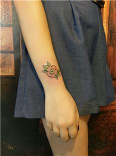 Old School iek Dvmesi / Old School Flower Tattoo