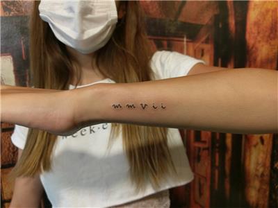 roma-rakami-ile-tarih-dovmesi---date-tattoos