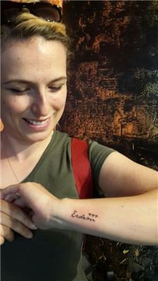 erdem-isim-ve-kalpler-dovmesi---name-and-hearts-tattoo
