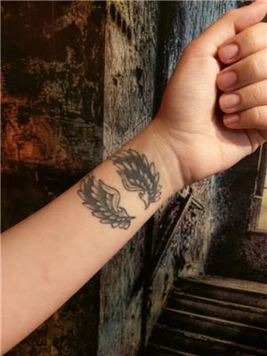 kanat-dovmesi-duzeltme-calismasi---wing-tattoo-cover-up