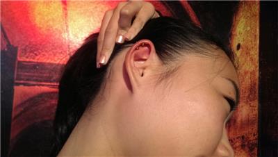 cift-kulak-kikirdak-piercing---double-helix-piercing