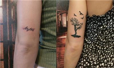 isim-dovmesi-uzerini-agac-ve-kuslar-dovmesi-ile-kapatma-calismasi---name-tattoo-cover-up-with-tree-and-birds