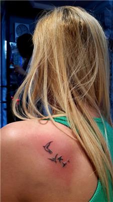 ucan-kuslar-dovmesi---flying-birds-tattoo