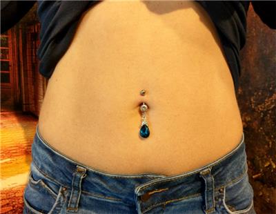 tasli-gobek-piercingi---navel-piercing