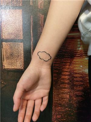 minimal-sembolik-cizgisel-bulut-dovmesi---minimal-cloud-tattoo
