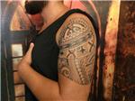 maori-kol-omuz-kapama-dovmesi---maori-sleeve-tattoo