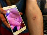 el-cizimi-a-harfi-dovmesi---hand-drawn-a-word-tattoos
