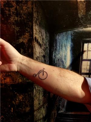 kalem-ve-bisiklet-dovmesi---pen-and-bicycle-tattoo-