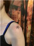 omuz-basina-minimal-kar-tanesi-dovmesi---minimal-snowflake-tattoo