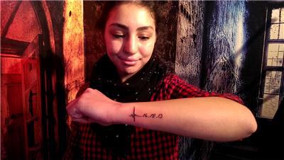 kalp-ritmi-ve-tarih-dovmesi---heart-beat-and-date-tattoo