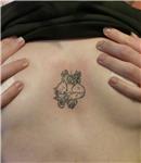 cicekler-arasinda-uyuyan-tilki-dovmesi---flowers-and-sleeping-fox-tattoo