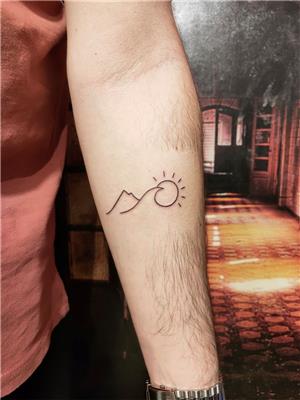 dag-dalga-deniz-gunes-dovmesi---mountain-wave-sea-sun-tattoo