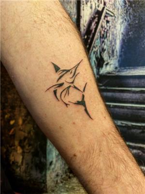 jak-boeno-kilic-baligi-dovmesi---marlin-tattoo