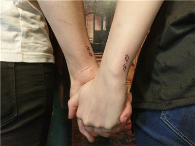 sevgili-tarih-dovmeleri---couple-date-tattoo