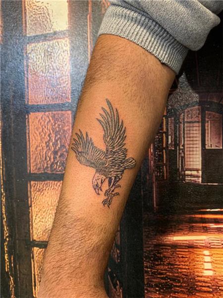 Alt Kol Uzerine Kartal Dovmesi Eagle Tattoo On Arm Dovme Calismalarimiz Tattoo Piercing